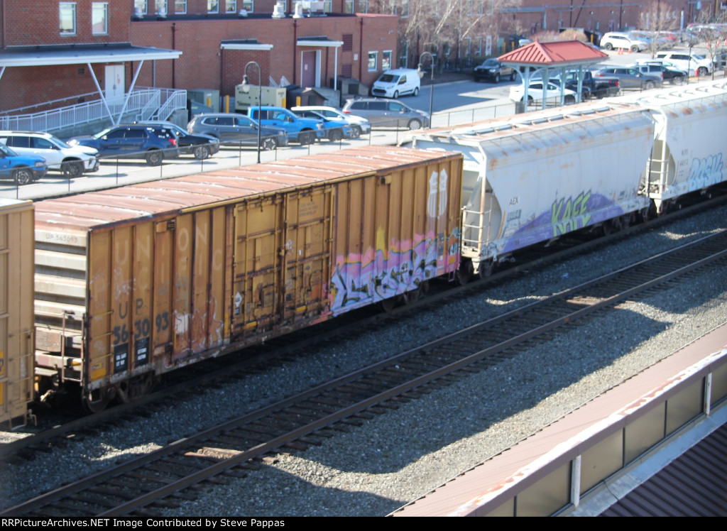 UP 563093